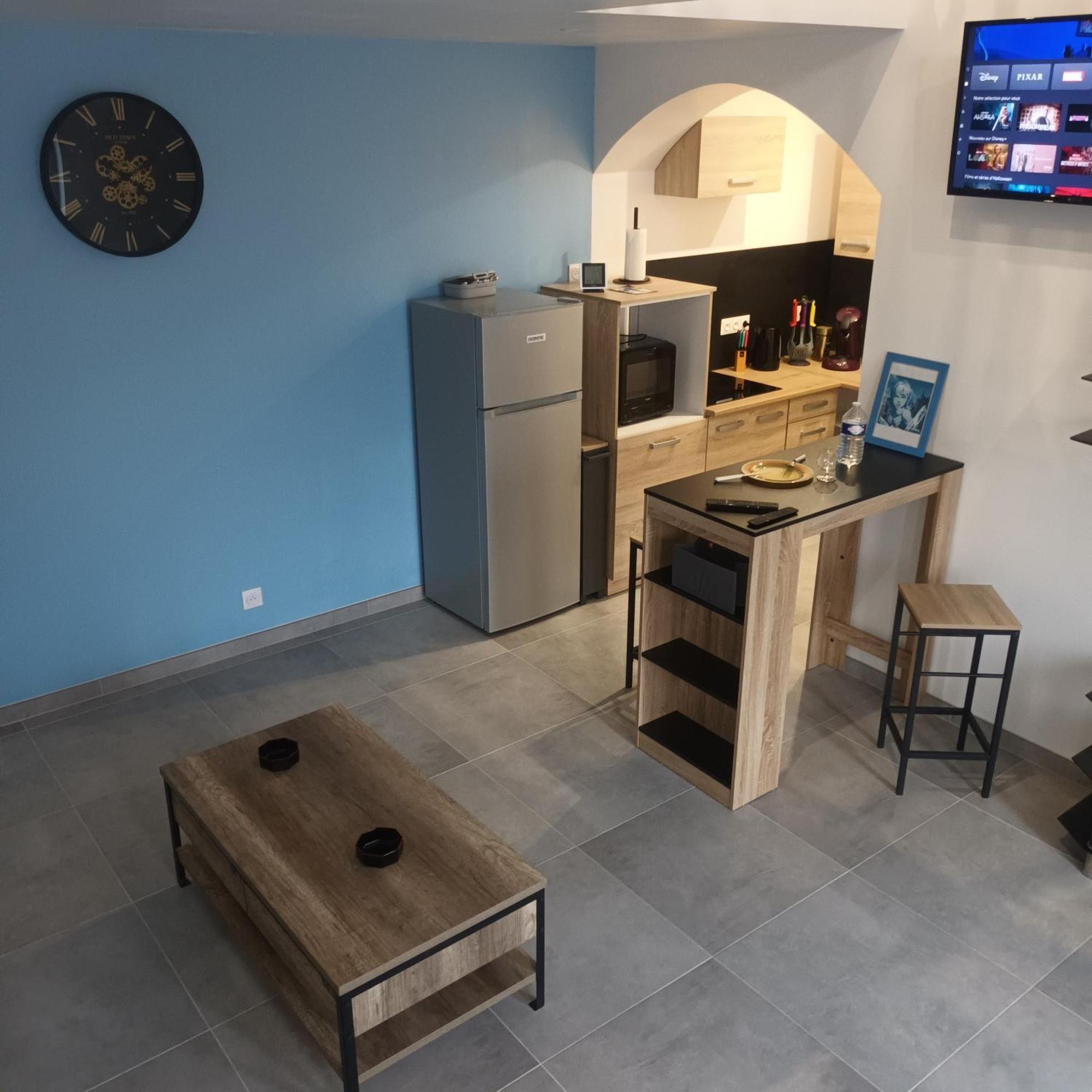 Loft Entier, Calme, Fibre Et Wifi Lägenhet Saint-Quentin  Exteriör bild